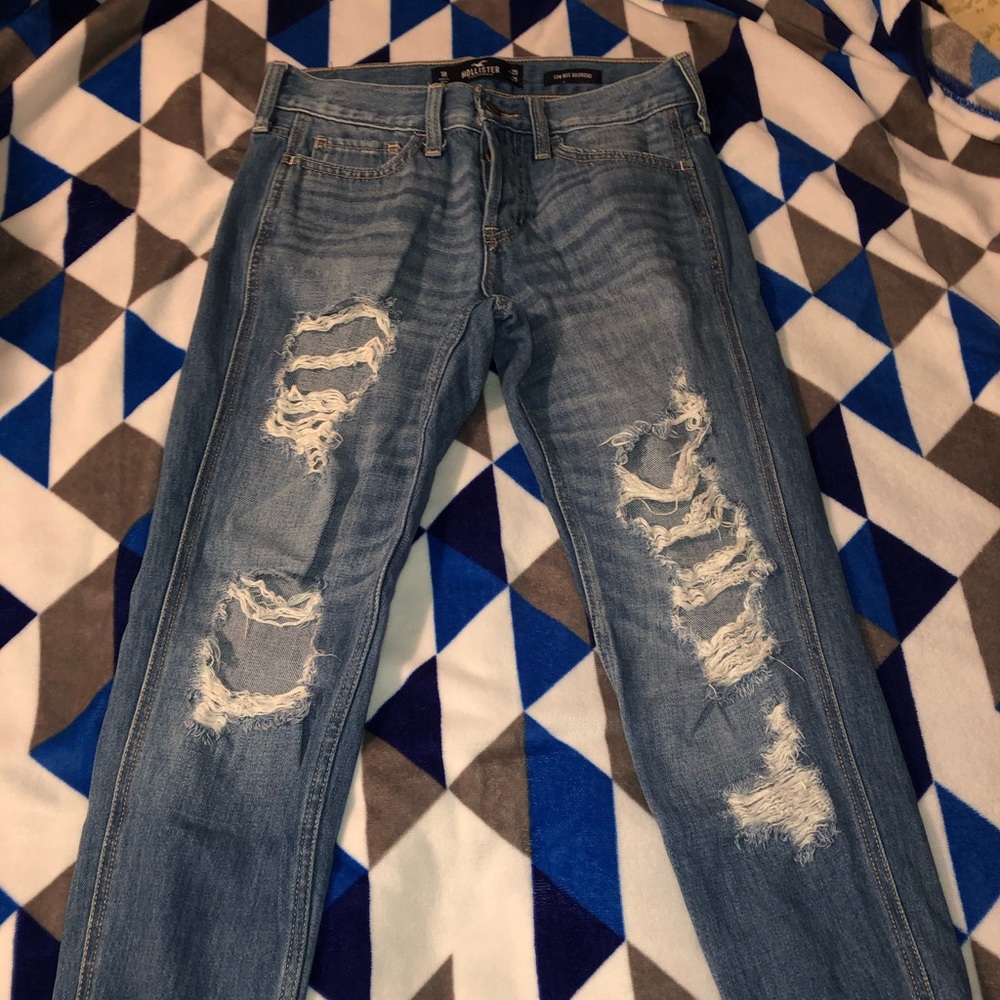 Ripped Boyfriend Jeans